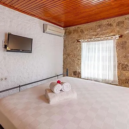 Imerek Tas Ev Alacati Hotel Ciftlikkoyu